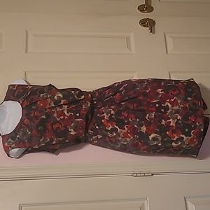 Jones New York two piece skirt set.